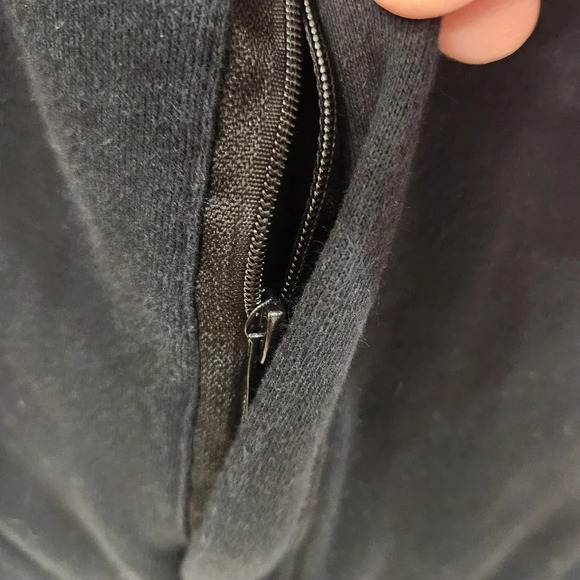 APPLE Clothing "BEATLES" FLEECE Zip Jacket,Blk/Wht, Women's Medium (listing as) - Picture 9 of 12